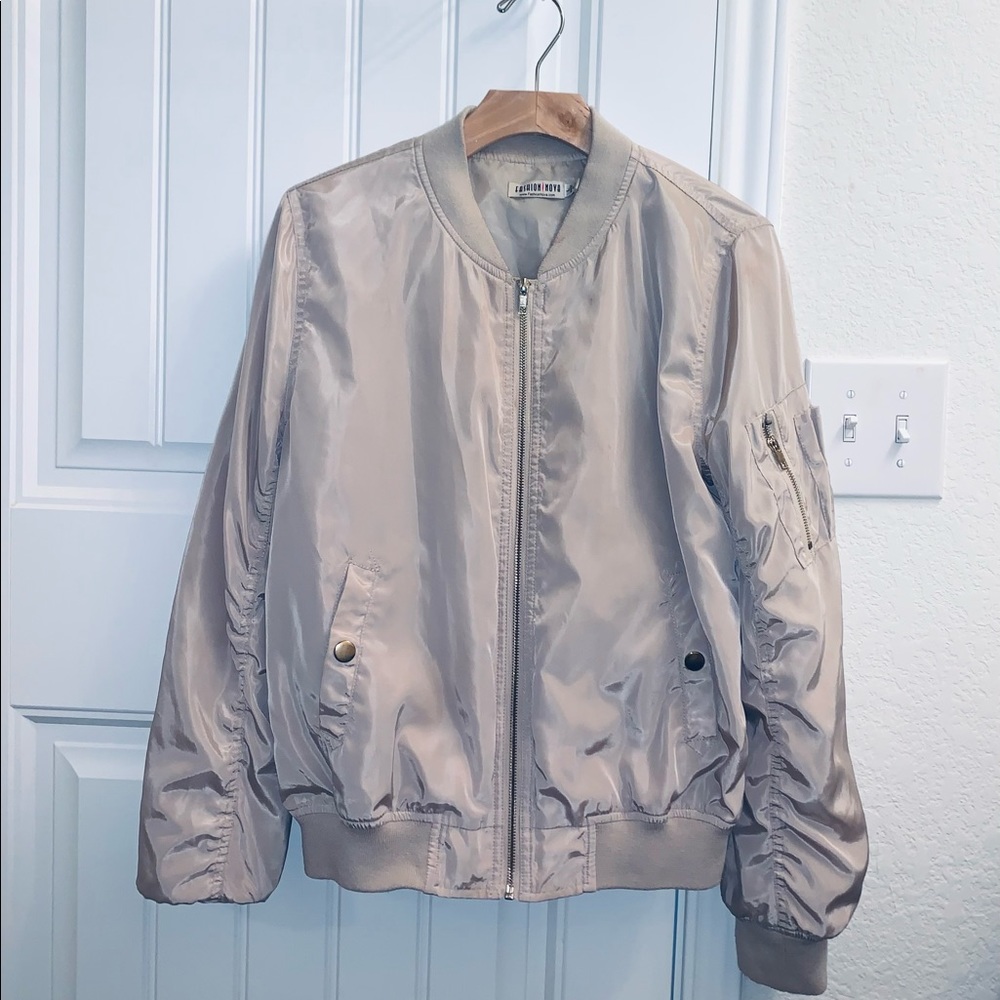 Bomber jacket